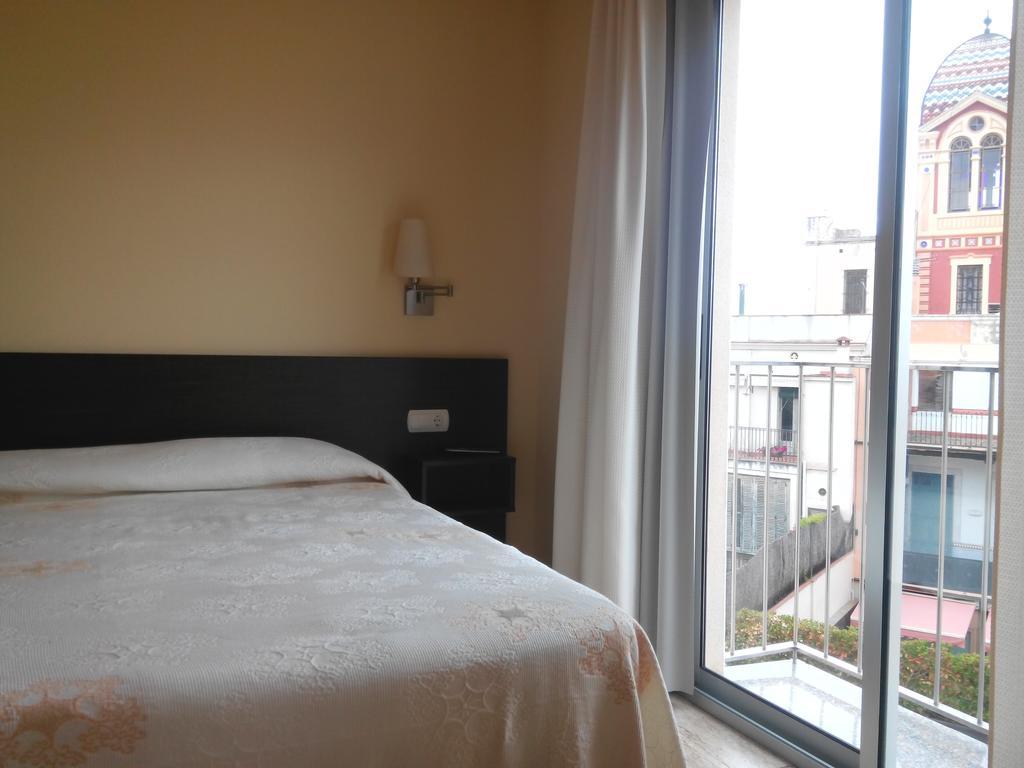Hostal Sant Sadurní Sant Sadurni d'Anoia Quarto foto