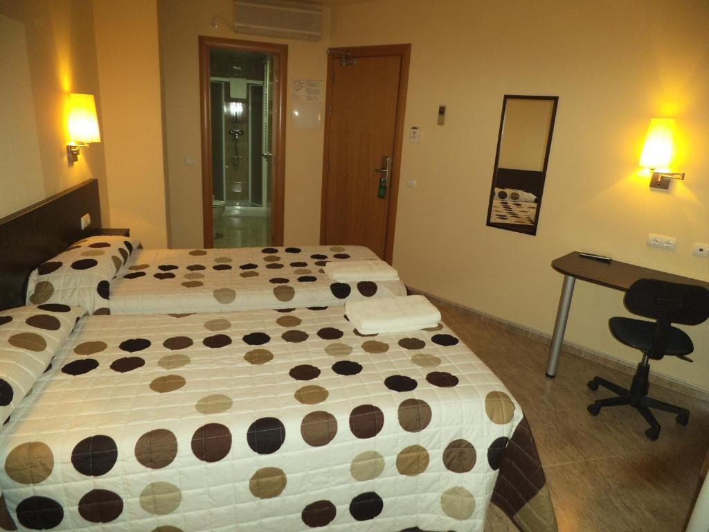 Hostal Sant Sadurní Sant Sadurni d'Anoia Quarto foto