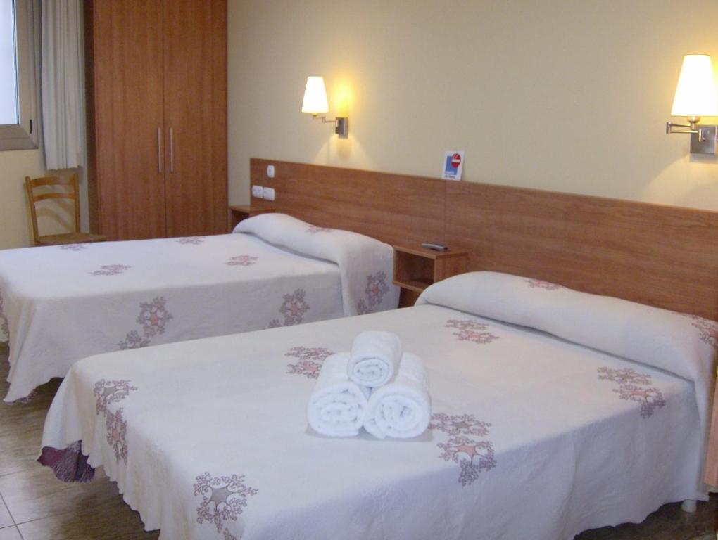 Hostal Sant Sadurní Sant Sadurni d'Anoia Quarto foto